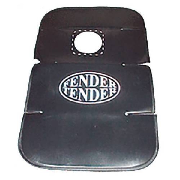 Schutzmatte für den hinteren Kotflügel, verhindert kratzer beim einsteigen in den Schwiegermuttersitz.